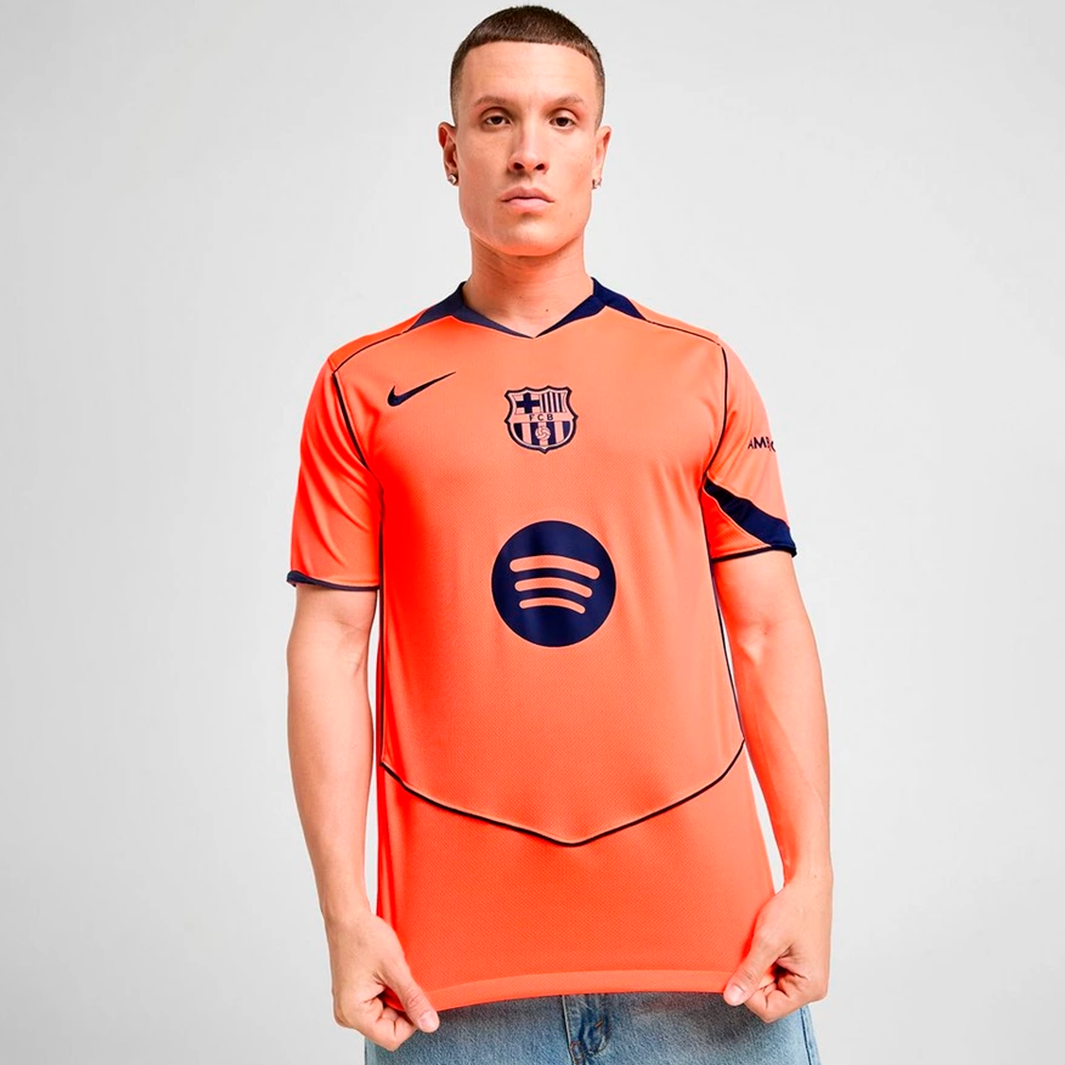 2-315_1fd380e0-8459-4f97-b366-951e54425339 Barcelona 2025/26 Third Jersey – Fan Version - Image 1