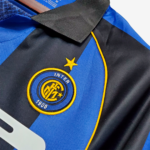 Inter Milan 2001/02 Home Jersey  Retro Version - Image 5