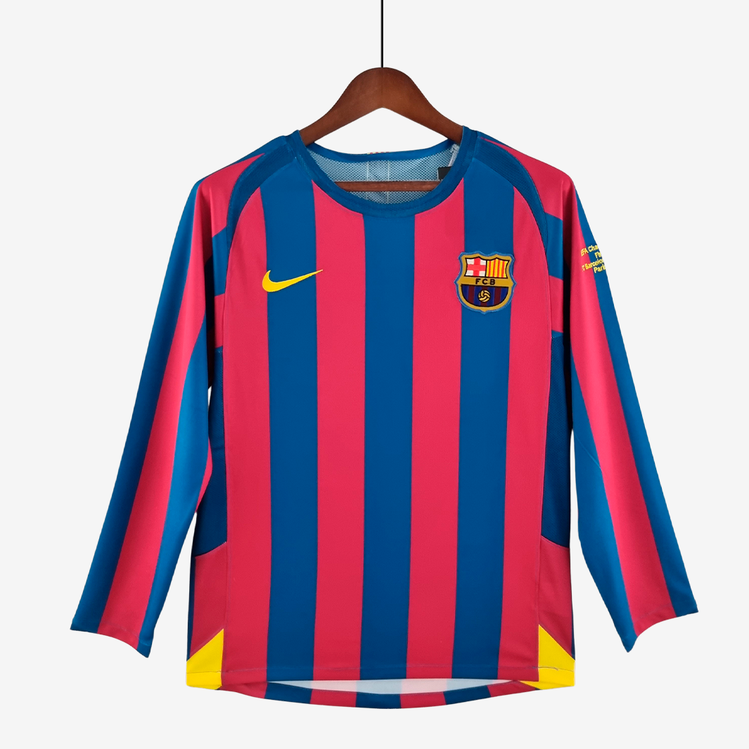 9-31 Barcelona 2005/06 Home Jersey Long Sleeve – Retro Version - Image 1