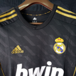 Real Madrid 2011/12 Away Jersey  Retro Version - Image 2