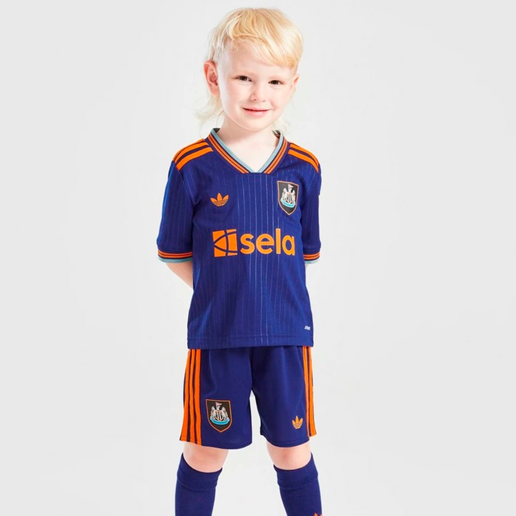 1-253 Newcastle 2025/26 Third – Kit Kids - Image 1