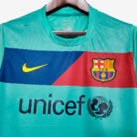 Barcelona 2010/11 Away Jersey  Retro Version - Image 4