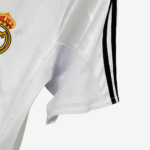 Real Madrid 2004/05 Home Jersey  Retro Version - Image 3