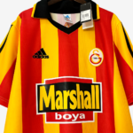 Galatasaray 1999/00 Home Jersey  Retro Version - Image 3