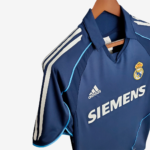 Real Madrid 2005/06 Third Jersey – Retro Version - Image 4