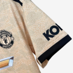 Manchester United 2019/20 Away Jersey – Retro Version - Image 6