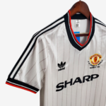 Manchester United 1983/84 Away Jersey  Retro Version - Image 4