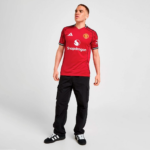 Manchester United 2025/26 Home Jersey  Fan Version - Image 5