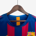 Barcelona 2005/06 Home Jersey – Retro Version - Image 4