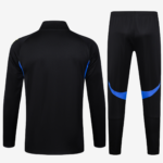 Manchester United 2025/26 Tracksuit - Image 4