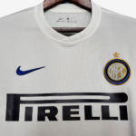 Inter Milan 2010/11 Away Jersey  Retro Version - Image 7