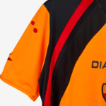 AS Roma 2005/06 Home Jersey  Retro Version - Image 6
