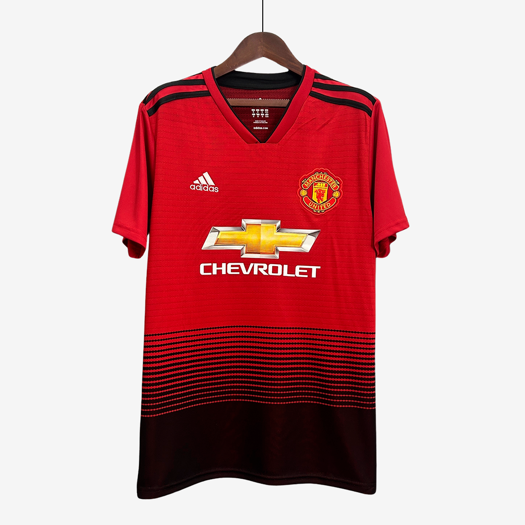 6-110_c1fdf378-2ae7-4e12-a2e4-8682d7ebed10 Manchester United 2018/19 Home Jersey – Retro Version - Image 1