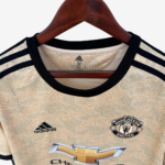 Manchester United 2019/20 Away Jersey – Retro Version - Image 3