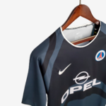 Paris Saint-Germain (PSG) 2001/02 Third Jersey – Retro Version - Image 5