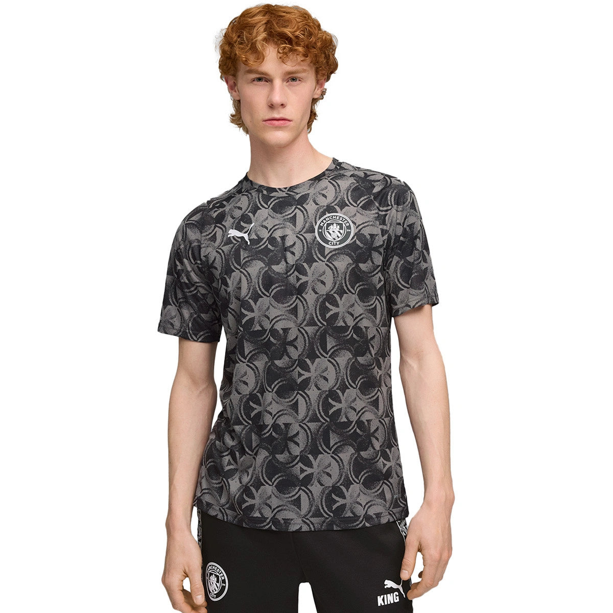 camiseta-puma-manchester-city-pre-match-2025-2026-black-flat-dark-gray-0 Manchester City 2025/26 Pre-match Jersey – Fan Version - Image 1