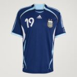 Argentina Away Jersey 2006 Messi #19 - Retro - Image 2
