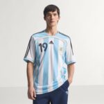 Argentina Home Jersey 2006 Messi #19 - Retro - Image 4