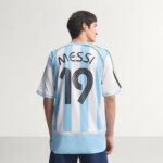Argentina Home Jersey 2006 Messi #19 - Retro - Image 3