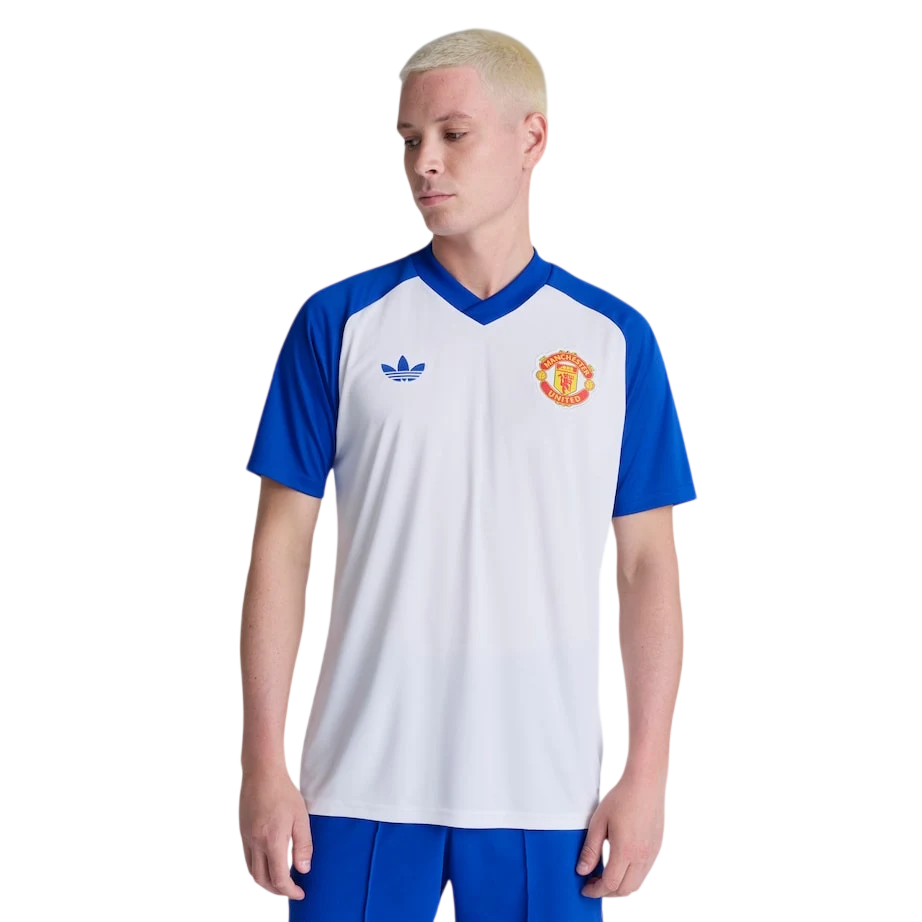 cq5mr4fpanolytw5mboc Manchester United 2026/27 Away Pre-Match Jersey – Fan Version - Image 1
